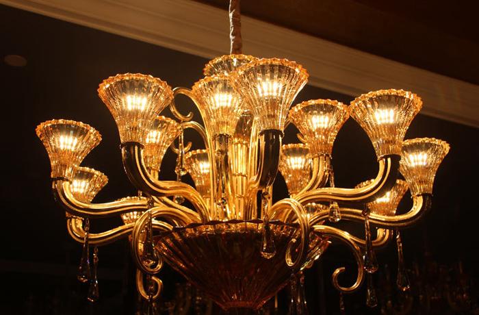 雅典灯饰是一家集灯具产品研发,设计,生